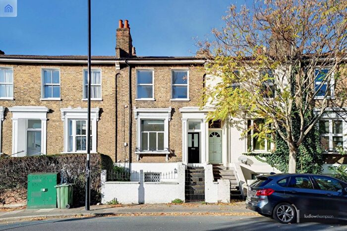 5 Bedroom Semi-Detached House To Rent In Shardeloes Road, New Cross, London, SE14