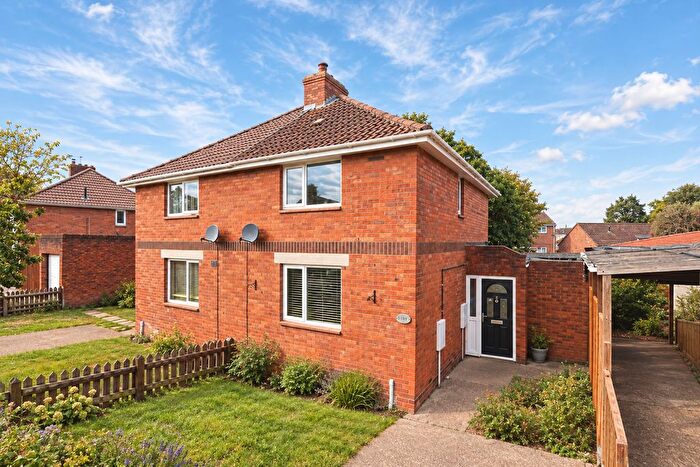 2 Bedroom Semi-Detached House For Sale In Outer Circle, Taunton, TA1