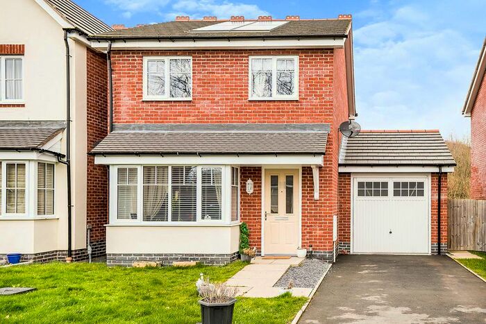 3 Bedroom Detached House For Sale In Barley Meadows, Llanymynech, Shropshire, SY22