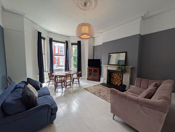 5 Bedroom Terraced House To Rent In Neville Road, Liverpool, L22