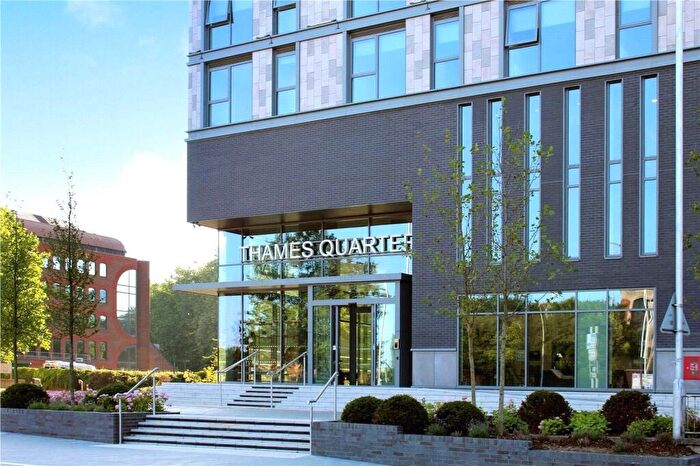 Apartment To Rent In Thames Quarter, Napier Road, Reading, RG1