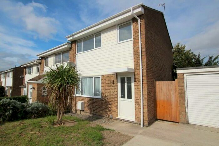 3 Bedroom Semi-Detached House To Rent In Burns Road, Royston, SG8