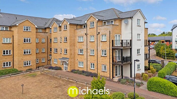 2 Bedroom Apartment For Sale In Clarendon Way, Colchester, CO1