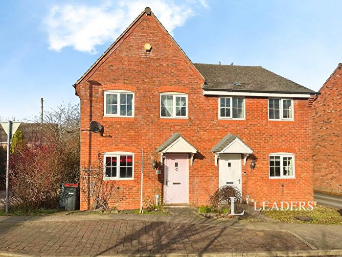 3 Bedroom Semi-Detached House For Sale In Sylvan Avenue, Kirkby-In-Ashfield, Nottingham, NG17