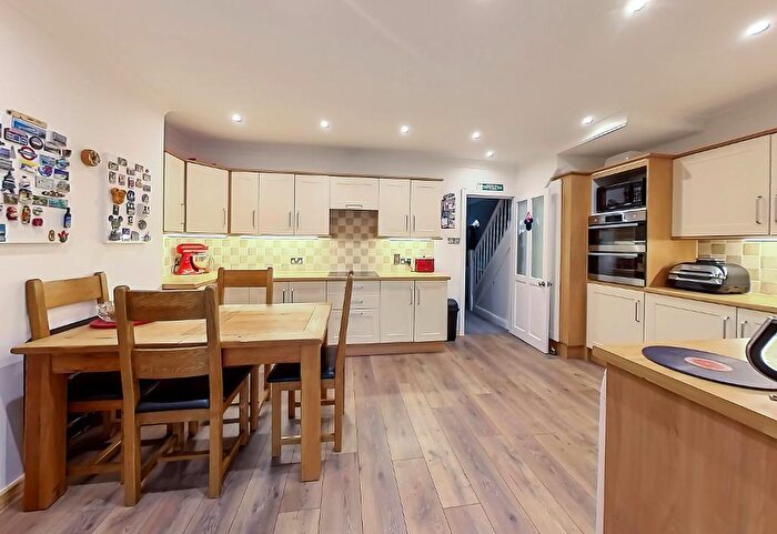 3 Bedroom Terraced House For Sale In Bedford Avenue, North Bessted, Bognor Regis, West Sussex, PO21