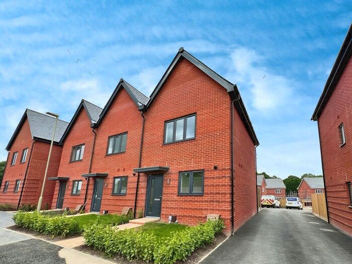 2 Bedroom End Of Terrace House To Rent In Whiteley Way, Curbridge, SO30