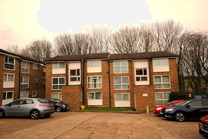 1 Bedroom Flat To Rent In Tattershall Drive, Hemel Hempstead, Hertfordshire, HP2