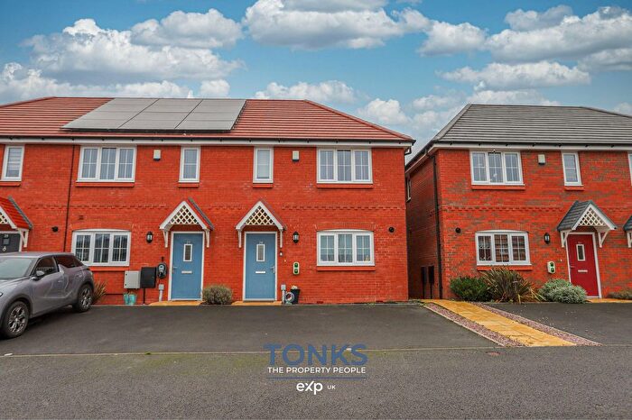 3 Bedroom End Terrace House For Sale In Vine Street, Brierley Hill, DY5