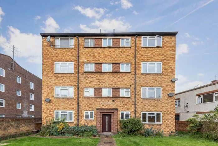 1 Bedroom Flat To Rent In Tollington Park, London, N4