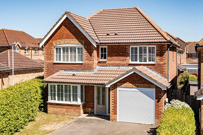 4 Bedroom Detached House For Sale In Honner Close, Hawkinge, CT18