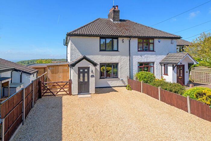 2 Bedroom Semi-Detached House For Sale In New Pale Road, Kingswood, WA6