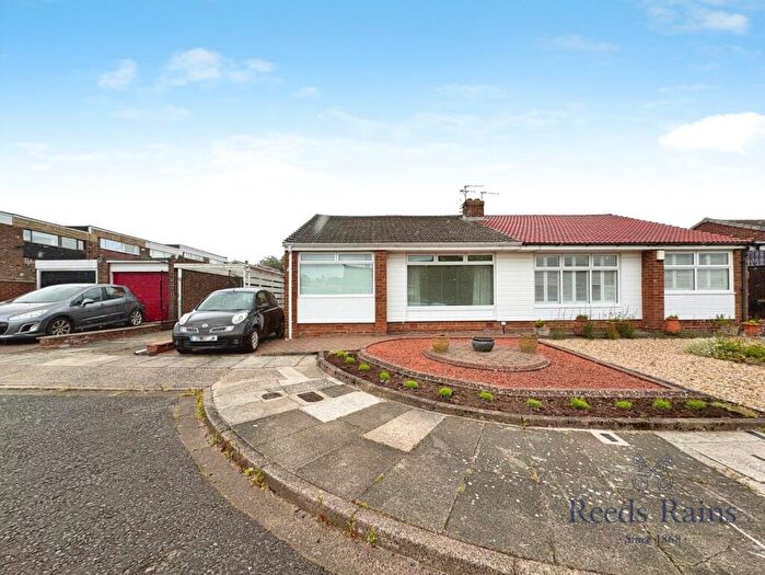 2 Bedroom Bungalow For Sale In Chesham Gardens, Newcastle Upon Tyne, Tyne And Wear, NE5