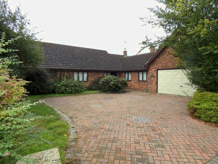 4 Bedroom Detached Bungalow To Rent In Boundary Road, Hockwold, IP26