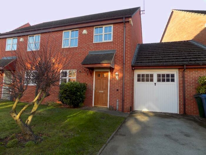 3 Bedroom Semi-Detached House To Rent In Hudson Way, Radcliffe-on-Trent, NG12