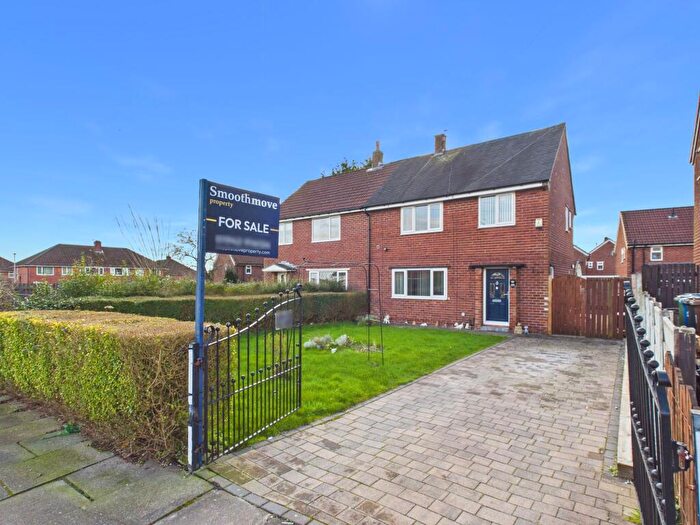 3 Bedroom Semi Detached House For Sale In Lancaster Avenue, Tyldesley, M29