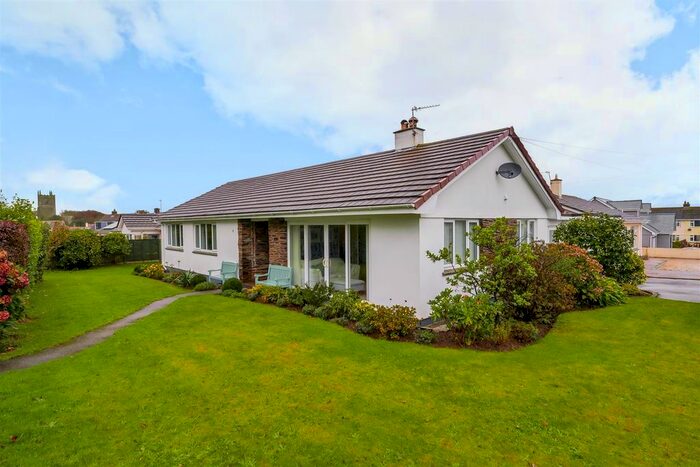 4 Bedroom Detached Bungalow For Sale In Metha Park, St. Newlyn East, Newquay, TR8