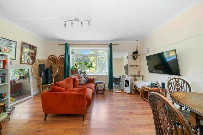 3 Bedroom Flat To Rent In Sydenham Hill, London, SE23