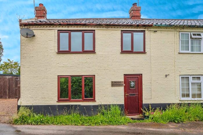 2 Bedroom End Of Terrace House For Sale In School Road, Lessingham, Norwich, NR12