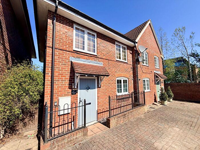 3 Bedroom Semi-Detached House For Sale In Glory Mill - No Chain, HP10