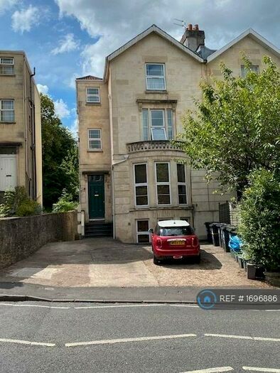 Studio To Rent In Cotham Brow, Bristol, BS6