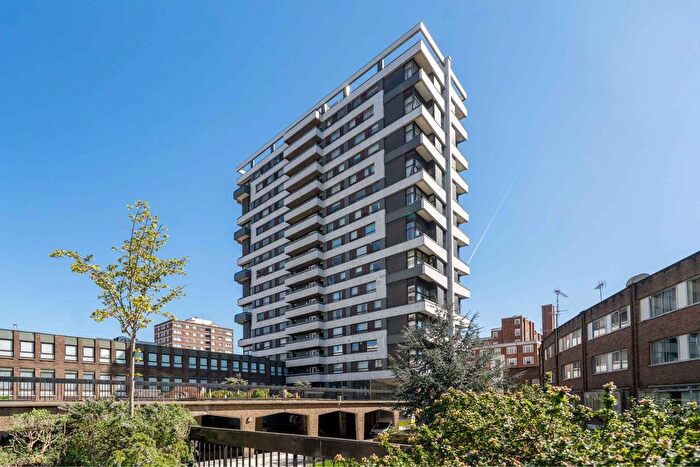 4 Bedroom Flat For Sale In The Water Gardens, London, W2
