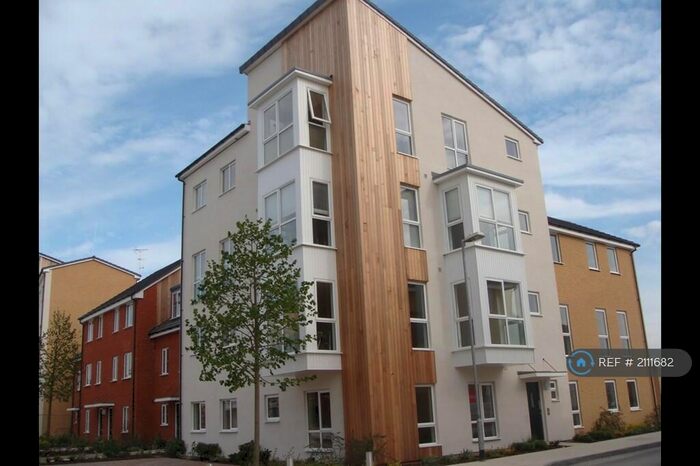 2 Bedroom Flat To Rent In Gweal Avenue, Reading, RG2