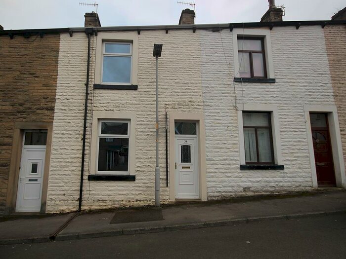 2 Bedroom Terraced House To Rent In Brogden Street Barnoldswick, BB18