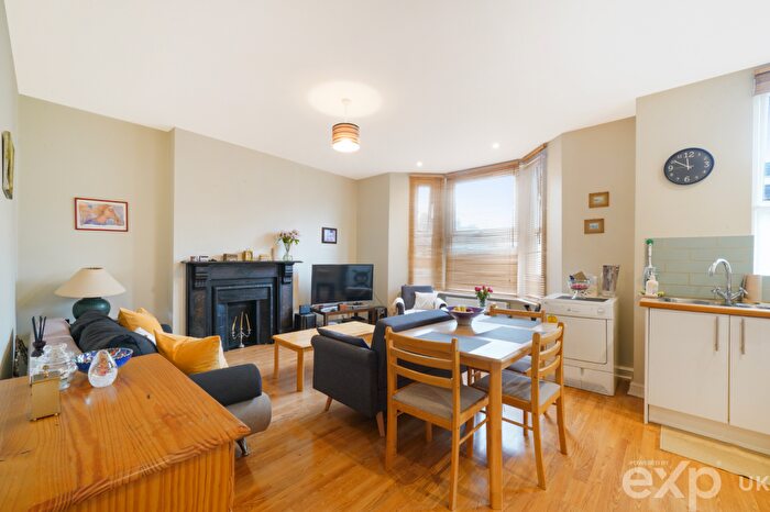 2 Bedroom Flat For Sale In Sellons Avenue, Harlesden, London, NW10