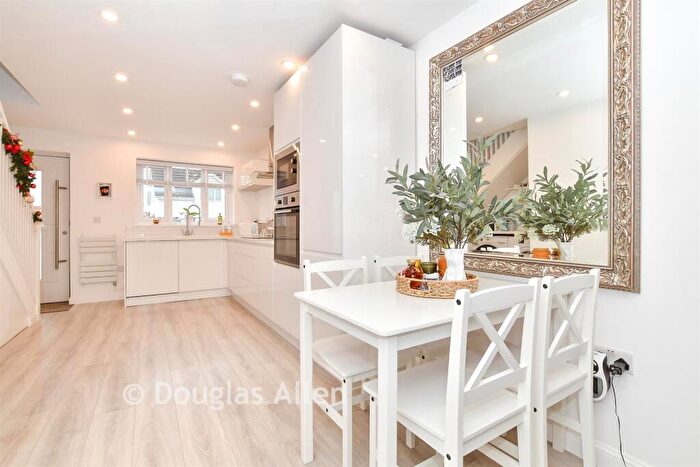 2 Bedroom Semi Detached House For Sale In Church End Lane, Runwell, Wickford, Essex, SS11