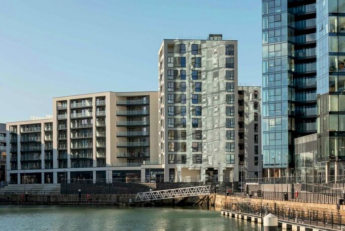 2 Bedroom Apartment To Rent In Maritime Walk, Ocean Village, SO14