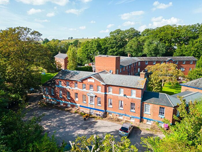 3 Bedroom Flat For Sale In The Lodge, Western Road, Crediton, EX17