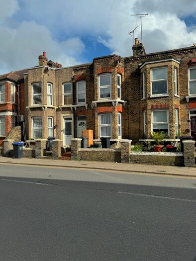 1 Bedroom Flat To Rent In Eaton Road, Margate, CT9