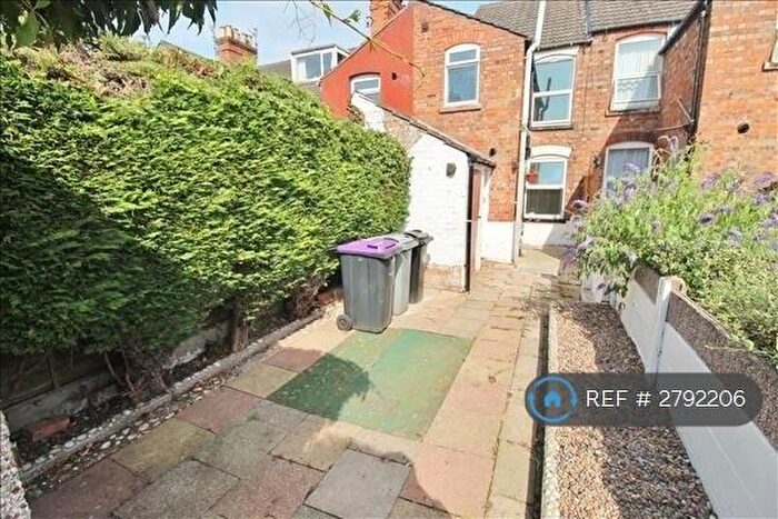 2 Bedroom Terraced House To Rent In Victoria Street, Grantham, NG31