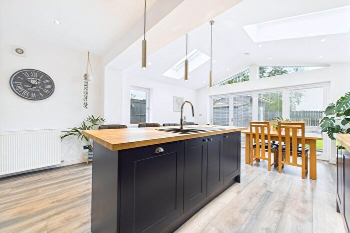 3 Bedroom Semi-Detached House For Sale In Hartwood Road, Hartwood, ML7
