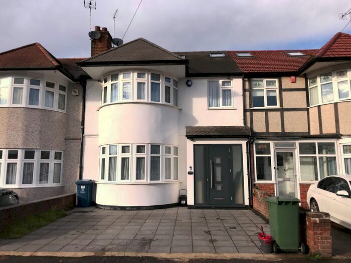 4 Bedroom Terraced House To Rent In Radstock Avenue, Kenton, HA3