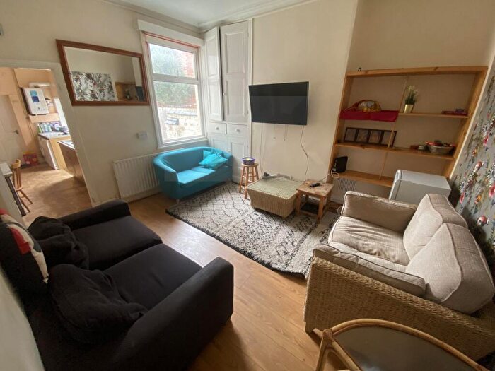 6 Bedroom Terraced House To Rent In Fleetwood Road, Clarendon Park, LE2