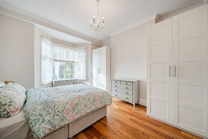 1 Bedroom Flat For Sale In Pelham Road, Wimbledon, London, SW19