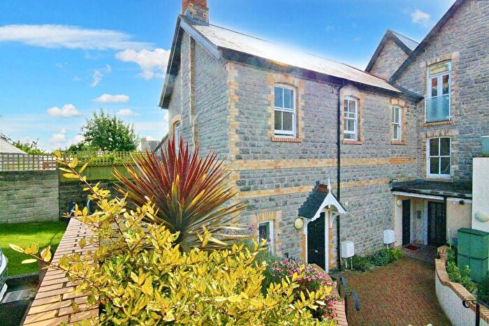2 Bedroom Semi-Detached House To Rent In Alexandra House, Beach Road, Penarth. Vale Of Glamorgan. ., CF64
