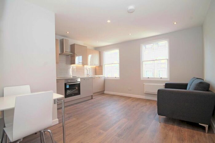 1 Bedroom Flat To Rent In Kennington Lane, London, SE11