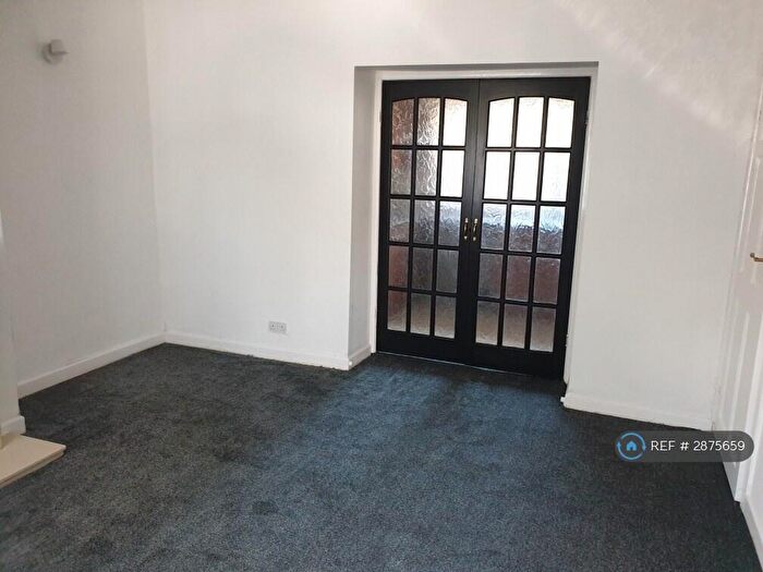 2 Bedroom Terraced House To Rent In Beech Street, Huddersfield, HD1