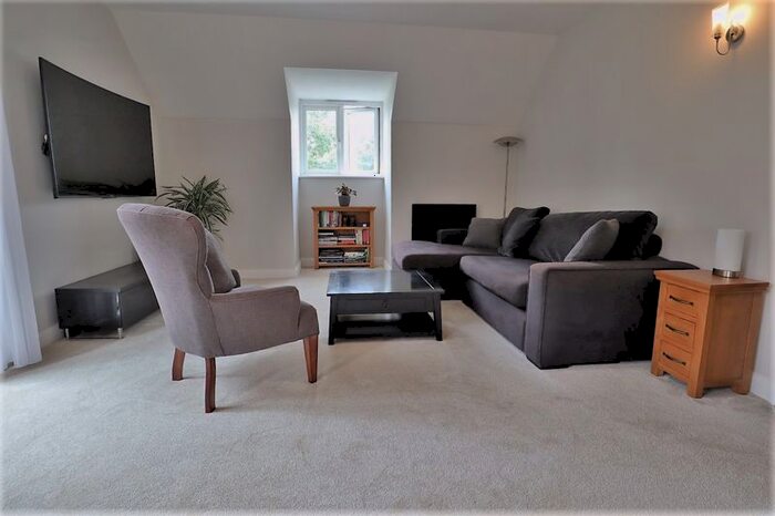 2 Bedroom Flat To Rent In Leander Way, Oxford, OX1