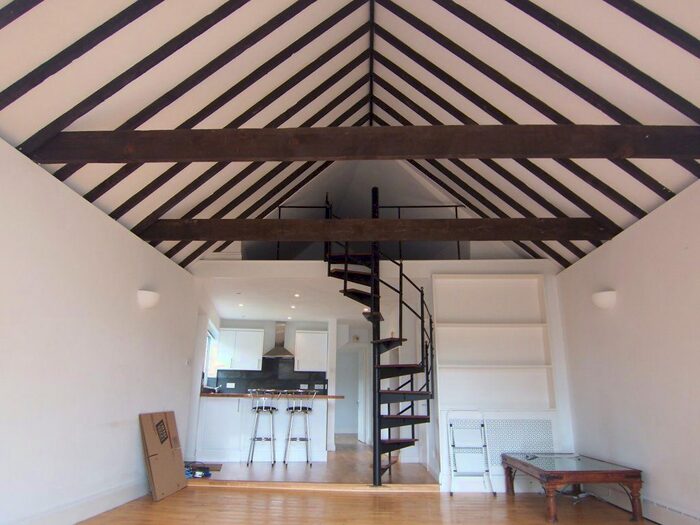 2 Bedroom Flat To Rent In Linkside, New Malden KT3