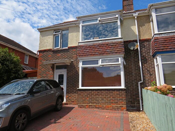 3 Bedroom Property To Rent In Knightsdale Road, Weymouth, DT4