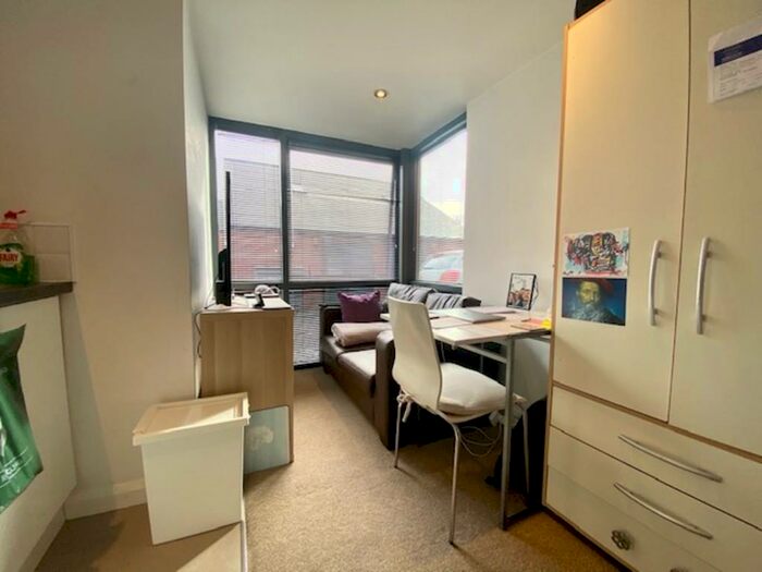 Studio To Rent In Studio, Broomhall House, S3