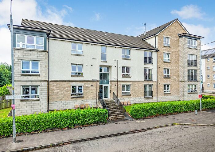 2 Bedroom Flat For Sale In Castlegreen Street, Dumbarton, G82