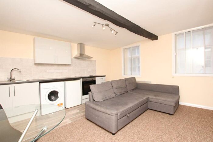 1 Bedroom Flat To Rent In Merchants Almshouse, King Street, Bristol, BS1