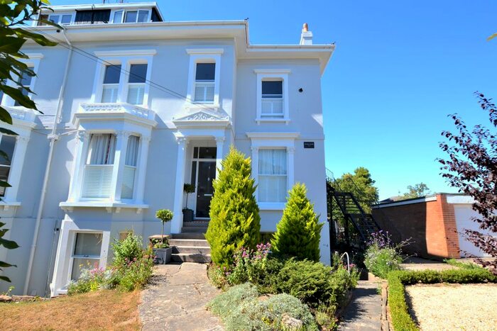 3 Bedroom Flat To Rent In Western Road, Cheltenham, GL50