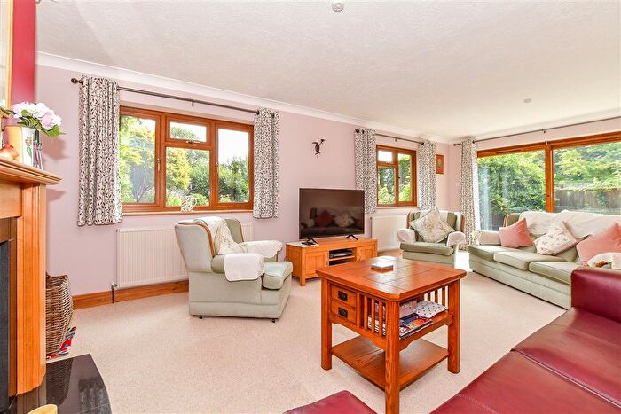 4 Bedroom Detached House For Sale In North Street, Punnetts Town, Heathfield, East Sussex, TN21