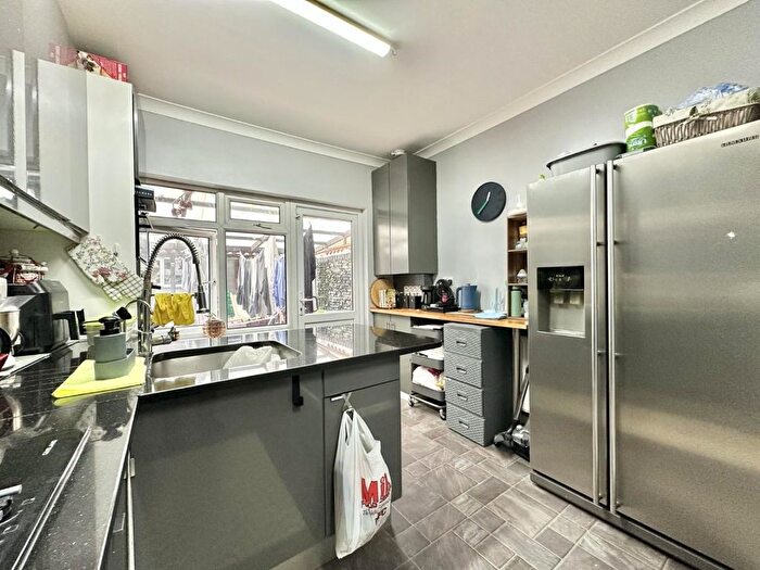 3 Bedroom Terraced House For Sale In Aberdeen Road, Wealdstone, Harrow, HA3