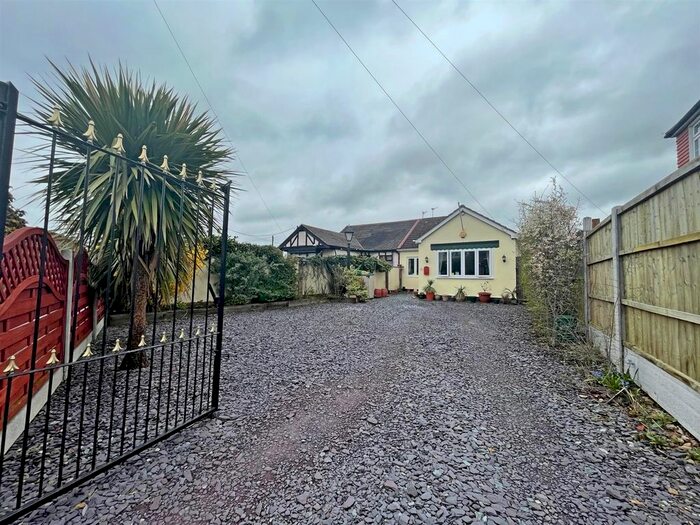 3 Bedroom Semidetached Bungalow For Sale In Moor Lane, Cranham